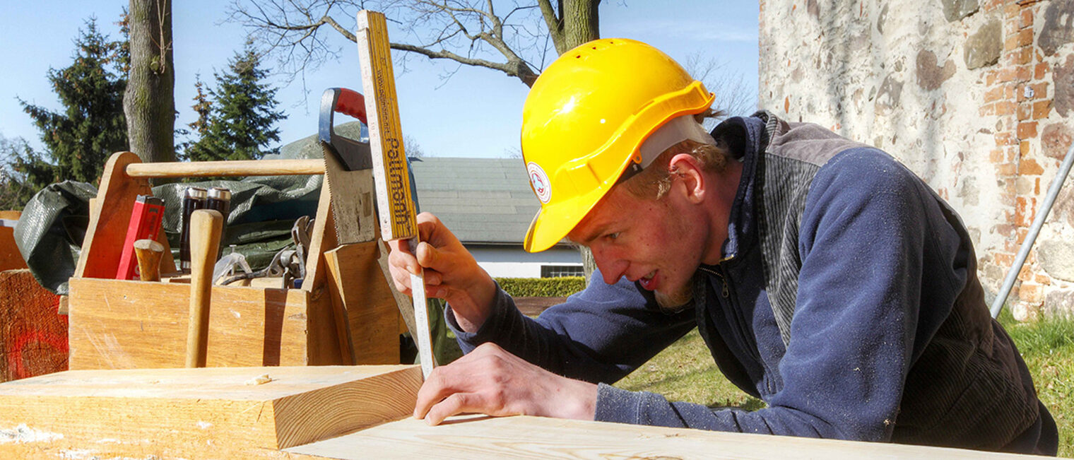 Mit dem bundesweiten Programm ¿Restaurator im Handwerk¿ werden Handwerker gefördert.